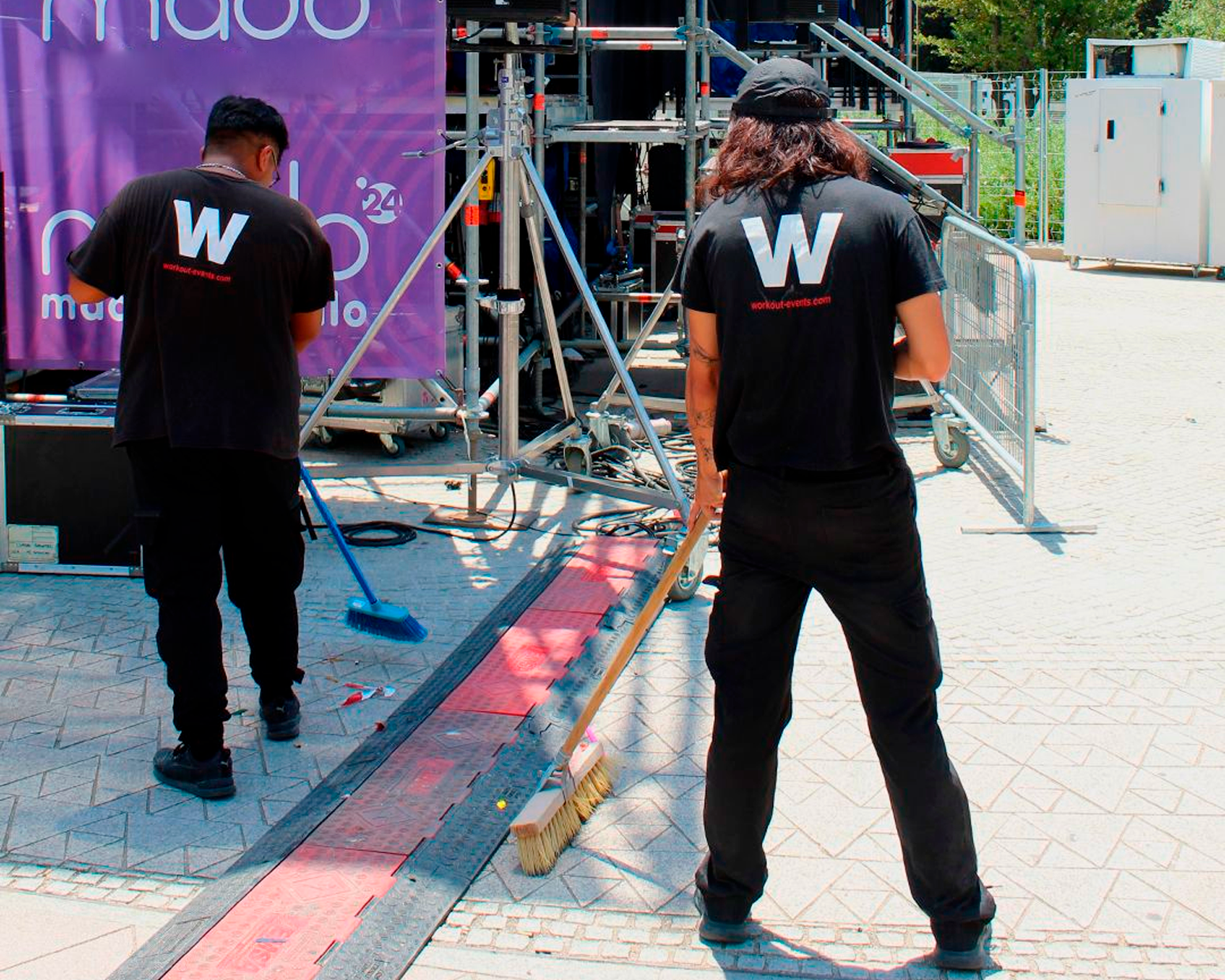AUXILIARES DE LIMPIEZA PARA EVENTO EN BILBAO CENTRO