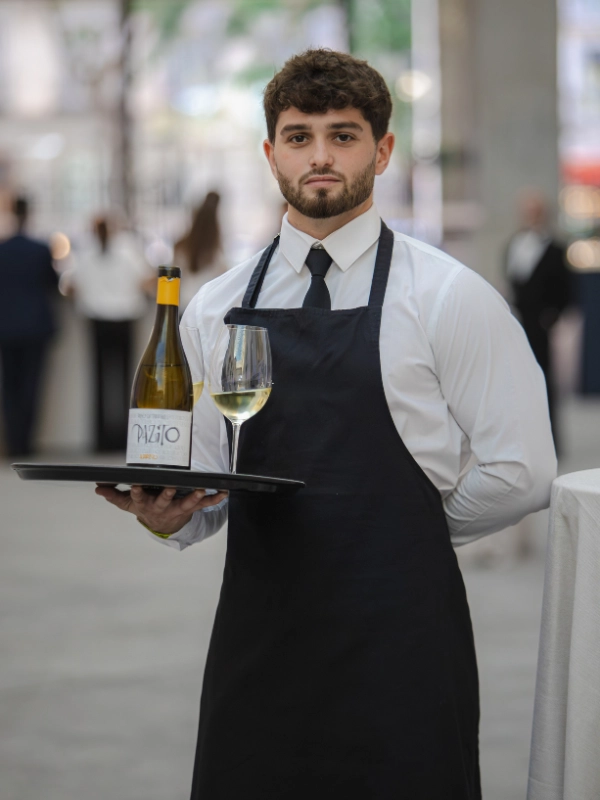 trabajar de camarero extra para eventos
